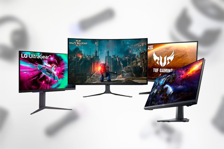 Billede af udvalgte gamer skærme indsat på en sløret hvid baggrund med forskelligt gaming udstyr